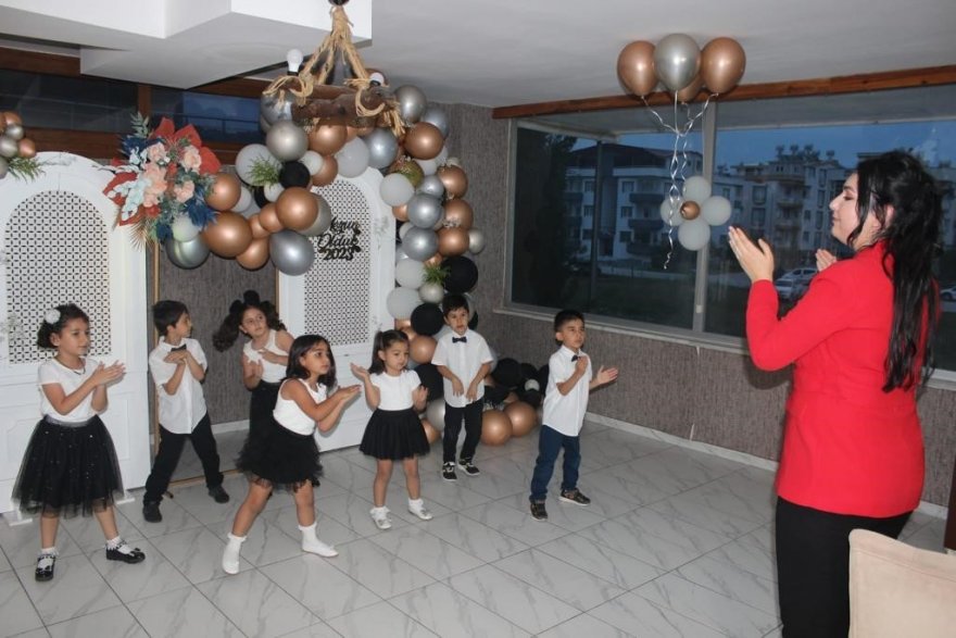 Ceyhan Fen Lisesi’ndeki anasınıfı ilk mezunlarını verdi