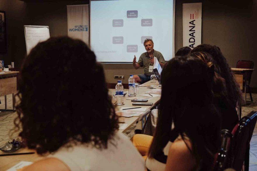 Adana’da “Erkeklerin ve Erkek Çocuklarının Toplumsal Cinsiyet Eşitliğine Katılımı Eğitici Eğitimi”