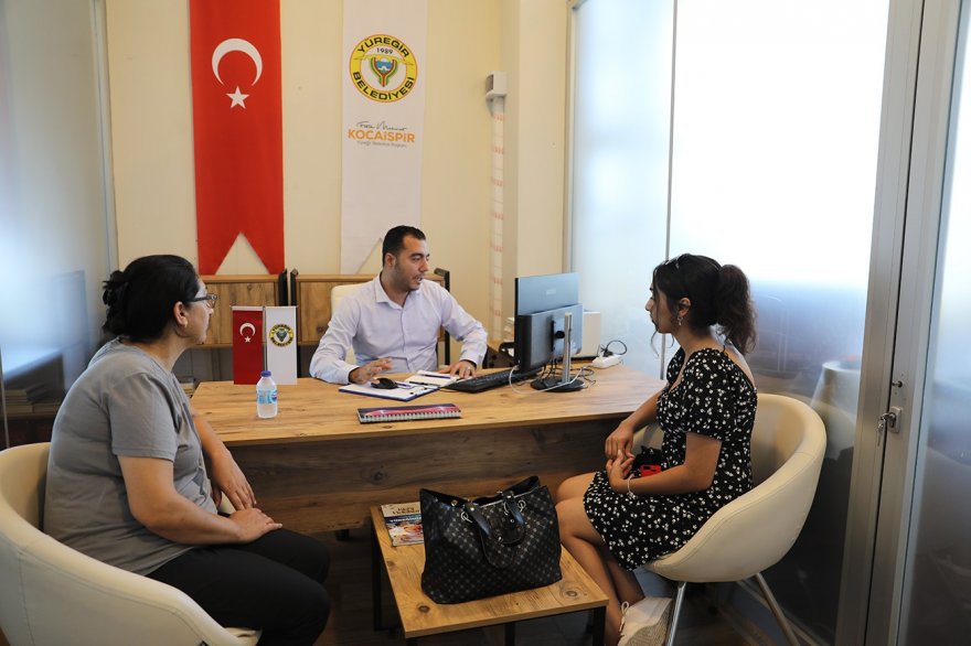 Yüreğir Belediyesi’nden YKS öğrencilerine tercih danışmanlığı