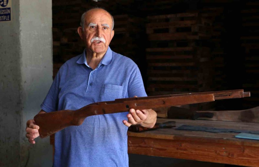 Asırlık ceviz ağaçları tüfek dipçiği oluyor, 3 kıtaya ihraç ediliyor