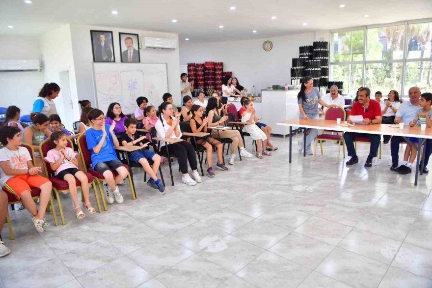 Geleceğin tiyatrocuları Çukurova’da yetişiyor