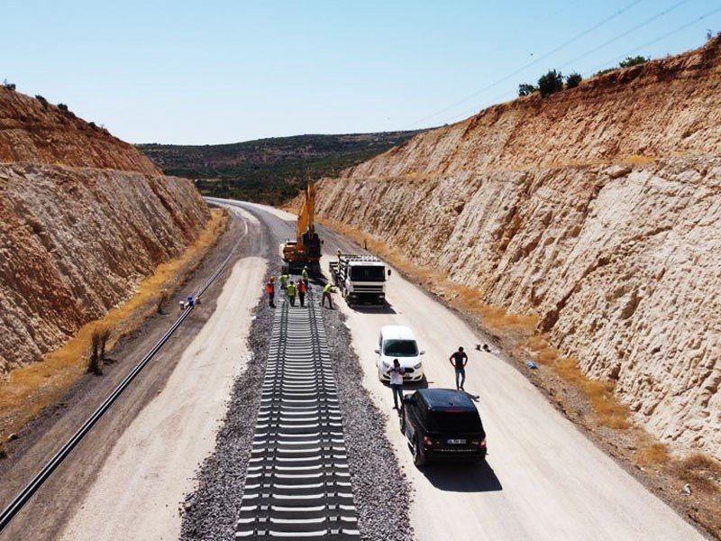 TCDD açıkladı: Adana - Mersin tren seferlerinde değişiklik!