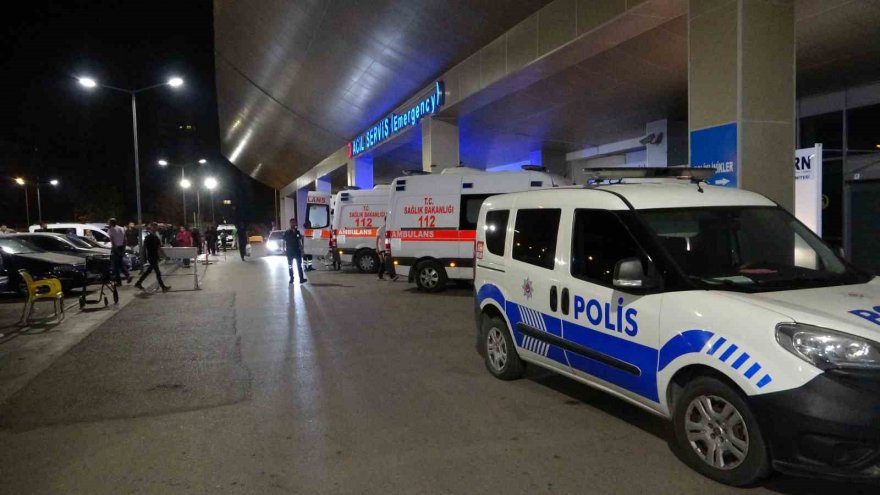 Adana’da olaya müdahale eden polis bıçaklandı