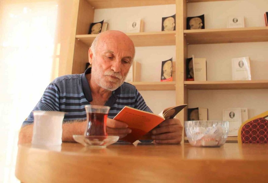 Yüreğir’de emeklilere ‘Emekli Kütüphanesi’ açıldı