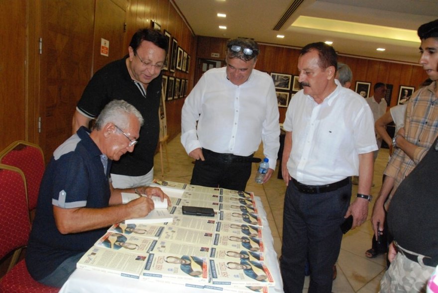 Adana’da “Aşık Veysel Fotoğraf Sergisi” açıldı