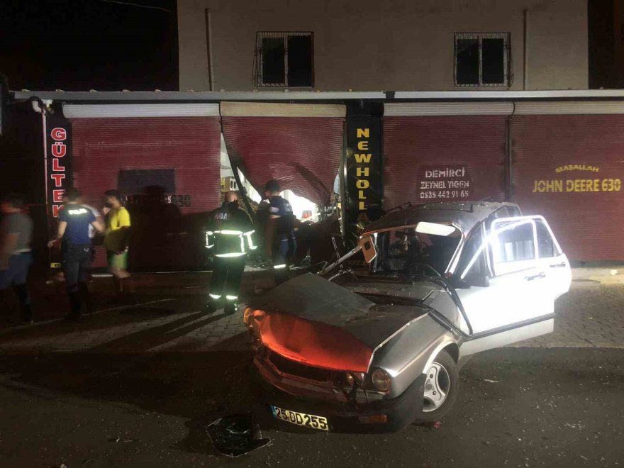 Otomobil işyerine çarptı: 5 yaralı
