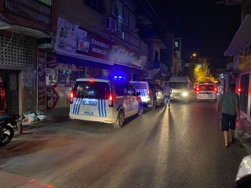 Adana’da narkotik polisi uyuşturucu satıcılarına göz açtırmıyor