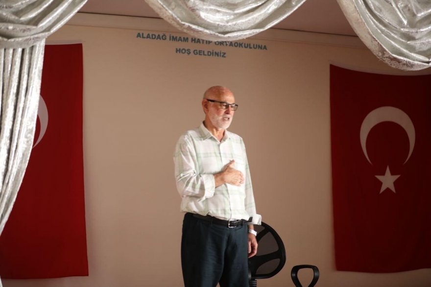 Başkan Akgedik öğrencileri yalnız bırakmadı