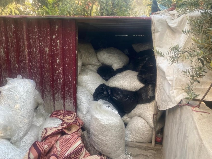 Adana’da 37 milyon gümrük kaçağı makaron ele geçirildi