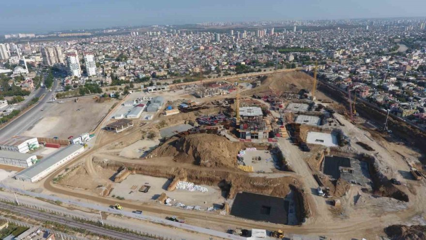 Başkan Kocaispir dönüşümü yerinde inceledi