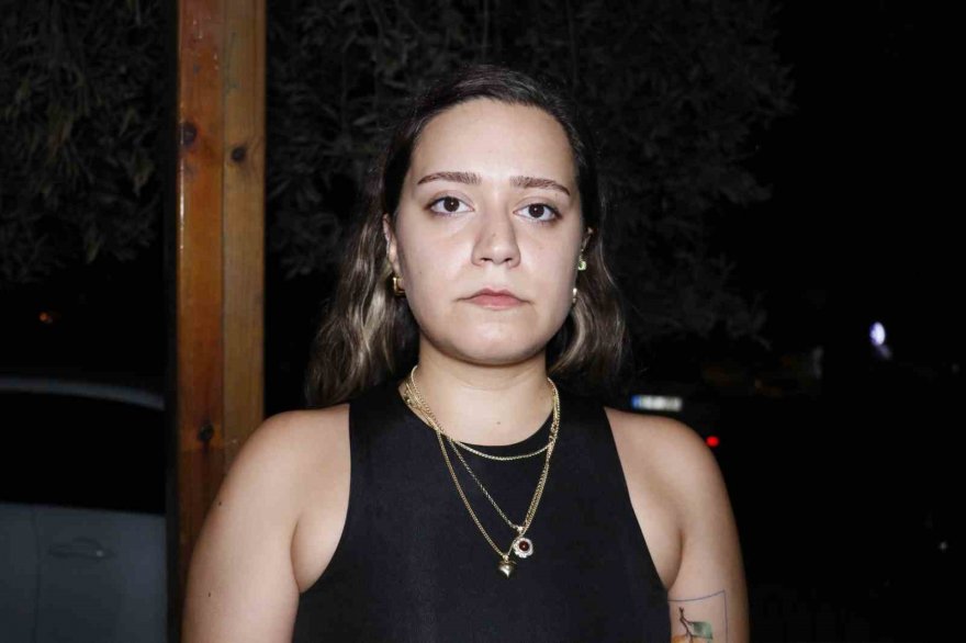 Depremde ailesini, evini kaybetti, kiracısını evden çıkartamıyor