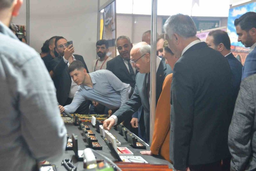 Adana’da 2. Tesbih ve Doğal Taşlar Fuarı açıldı