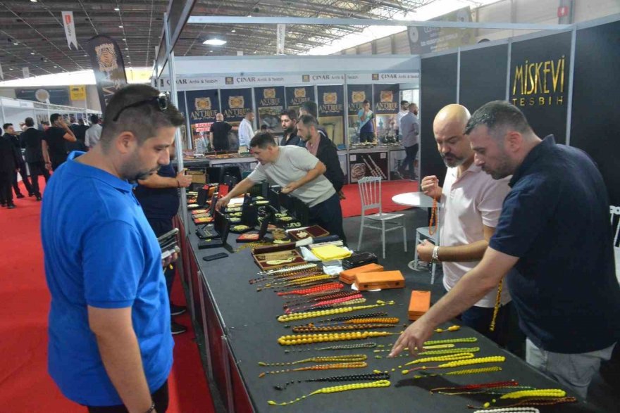 Adana’da 2. Tesbih ve Doğal Taşlar Fuarı açıldı
