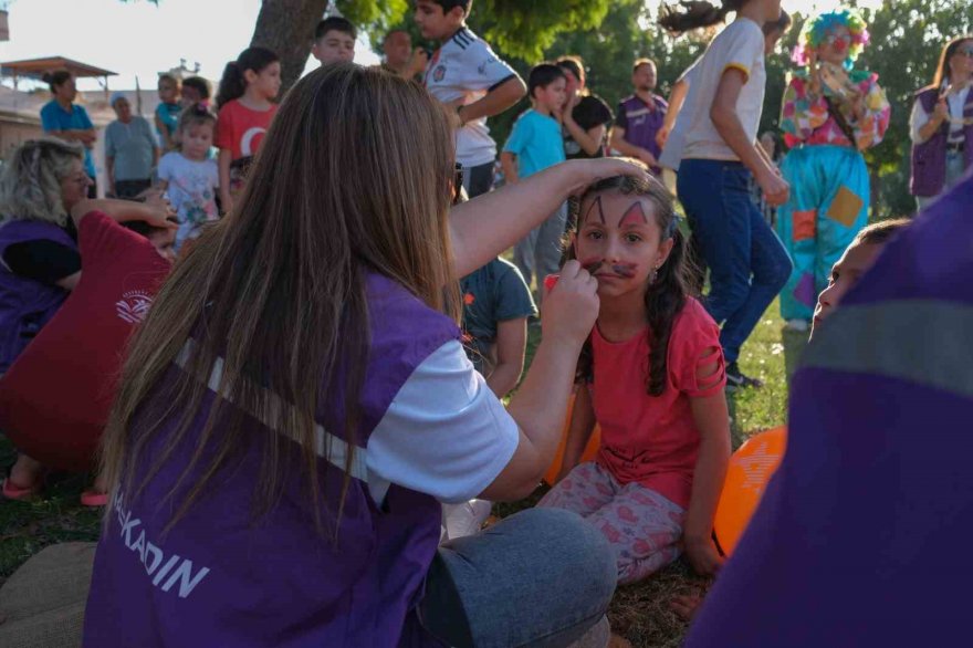 Adana Büyükşehir Belediyesi'nden çocuk panayırlarında Cumhuriyet kutlamaları