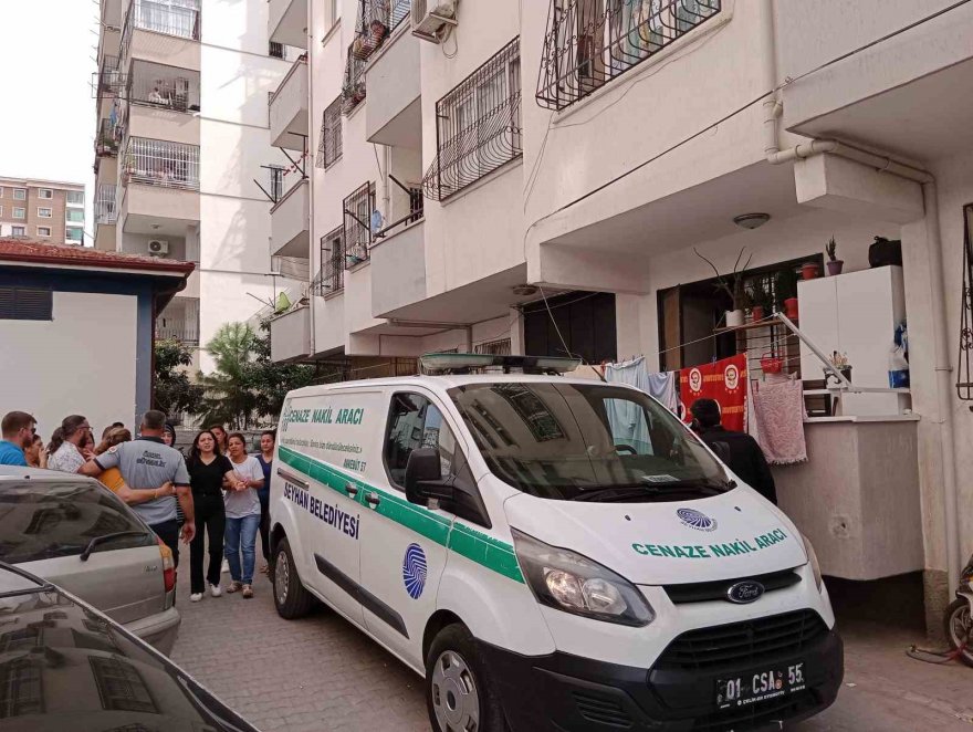 Araba tartışması nedeniyle emekli astsubay çocuklarının yanında karısını öldürdü