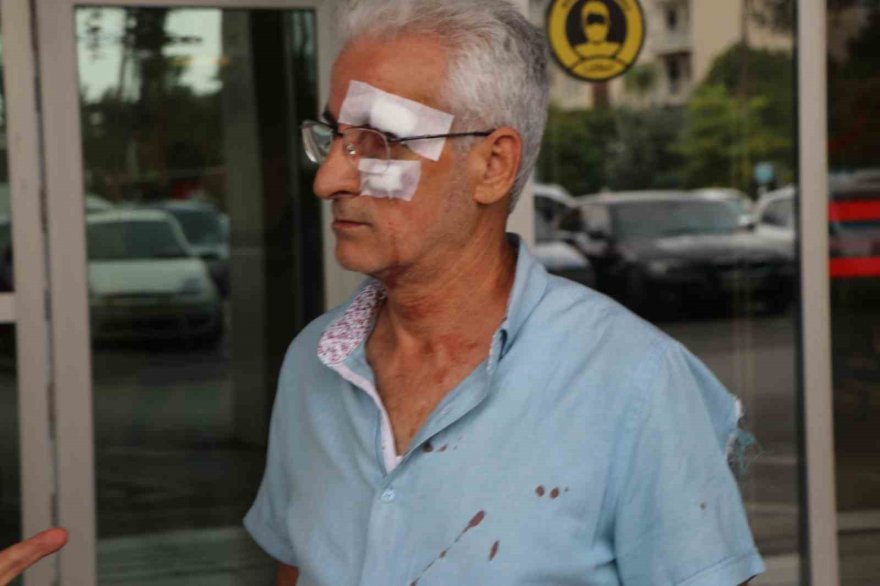 Adana'da "Meslektaşımı dövmeyin" diyen öğretmen taksiciden dayak yedi
