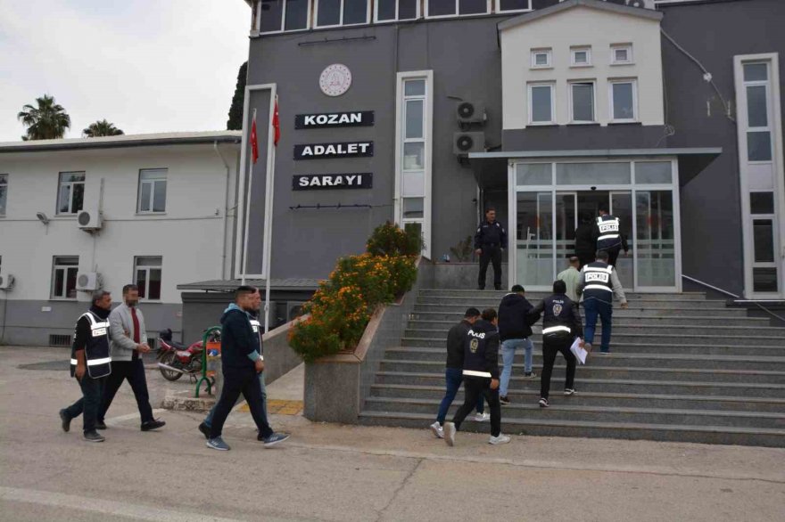 Adana’da bir gencin vurulduğu “Ne bakıyorsun?” kavgasında 3 kişi tutuklandı