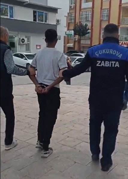 Adana’da cam silen ve dilenen şahıslar gözaltına alındı