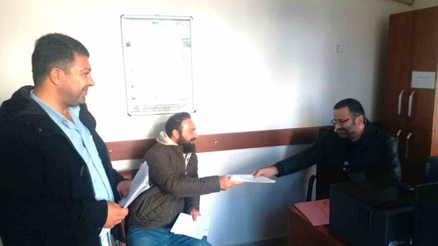 Ekipler çiftçiler için hafta sonu bile çalışıyor