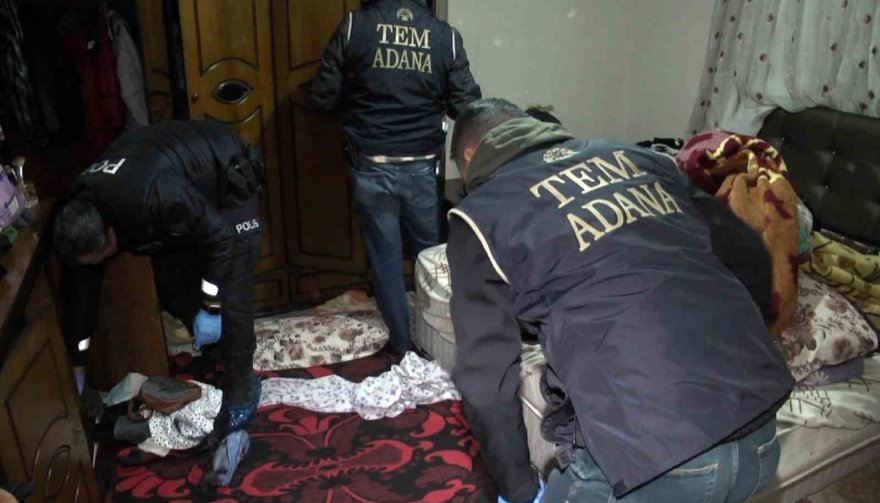 Interpol tarafından kırmızı bültenle aranan DEAŞ üyeleri Adana’da yakalandı