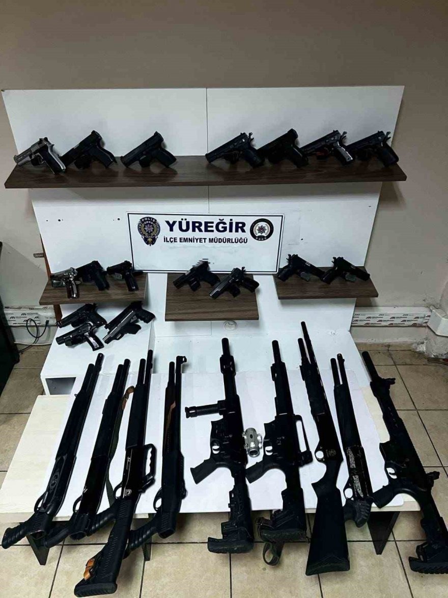 Yüreğir’de 27 ruhsatsız tabanca ele geçirildi