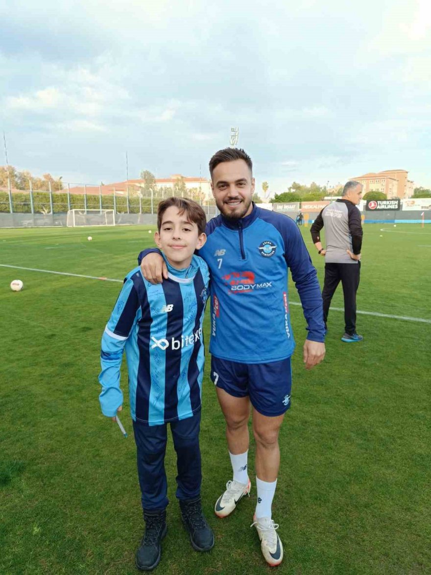 Babası katledilen Demir Güdük’ü Adana Demirspor kulübü ve taraftarları unutmadı