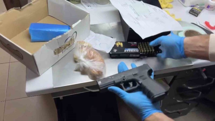 Adana’da kaçak diş polikliniğe operasyon: 2 gözaltı