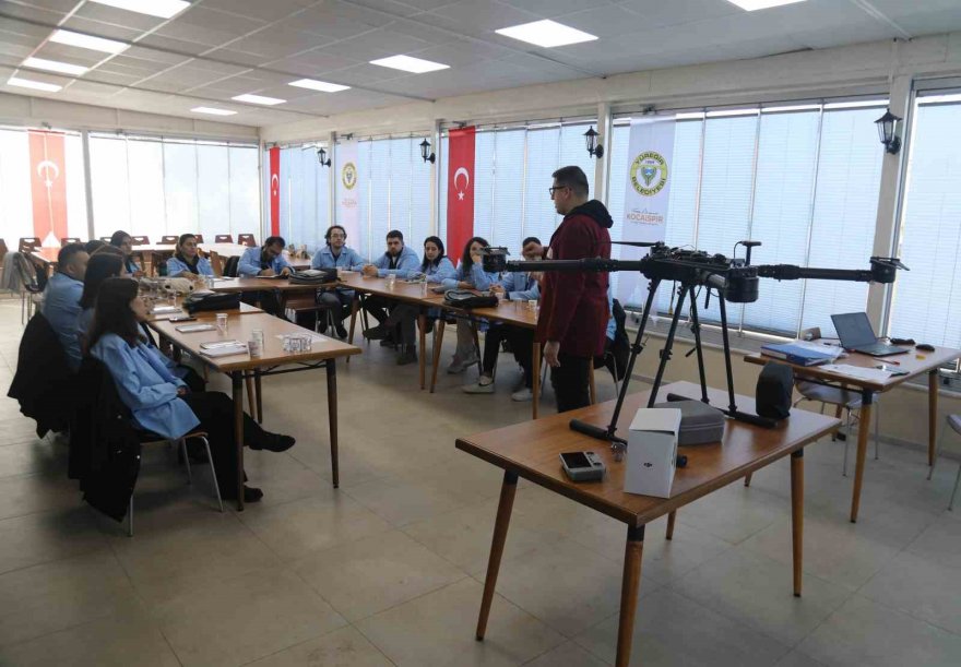 Yüreğirli gençler ‘drone pilotu’ olacak