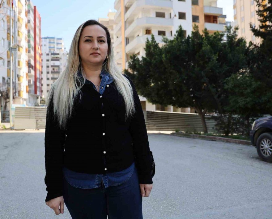 Okulun yanı başındaki yıkım, öğrencileri korkuttu