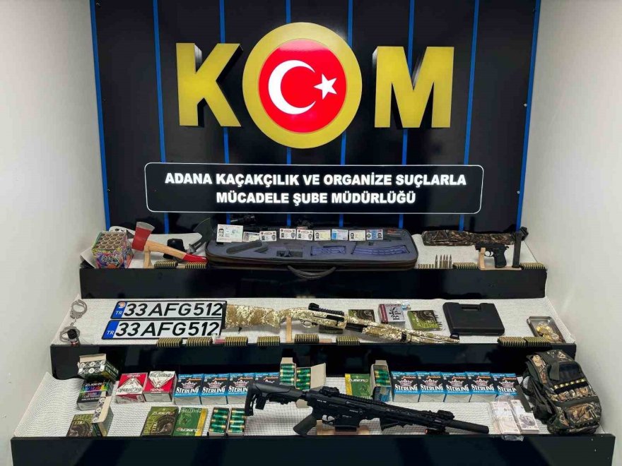 Sahte polis, kendisini durduran polislere “Hayırdır devrem” diyerek yakalandı