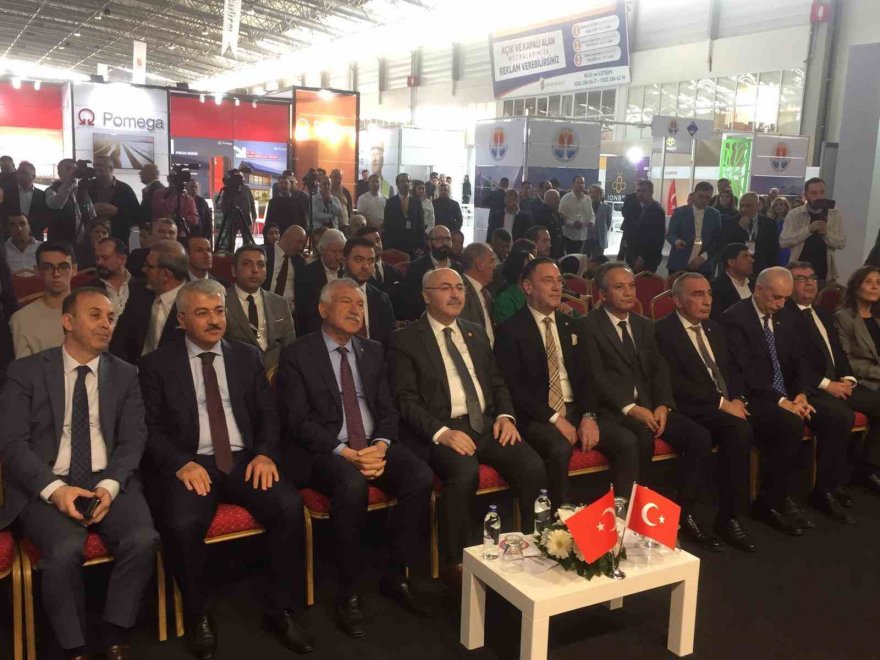 Adana 14. İnşaat Fuarı açıldı