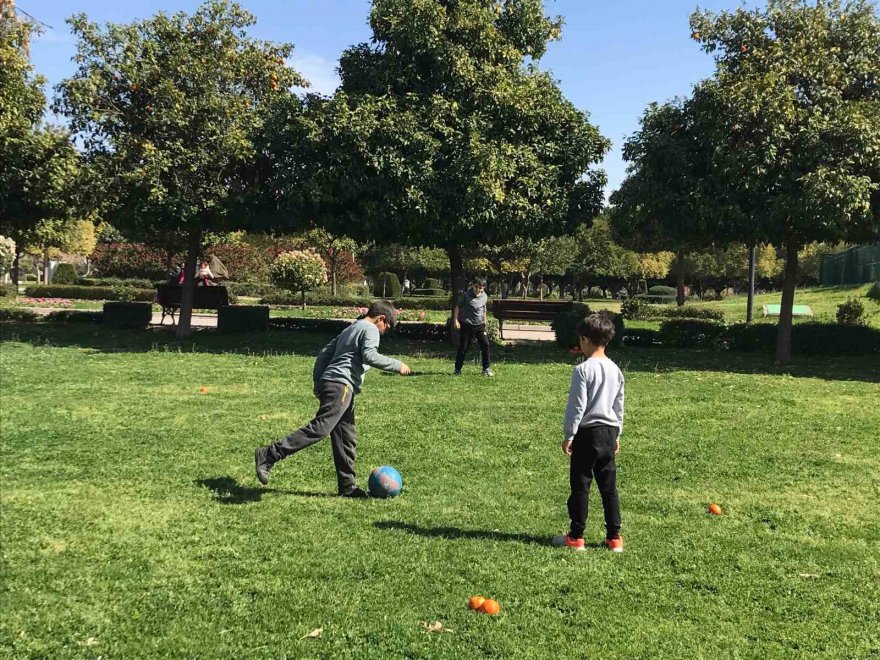 Adana’da Mart ayında yaz havası