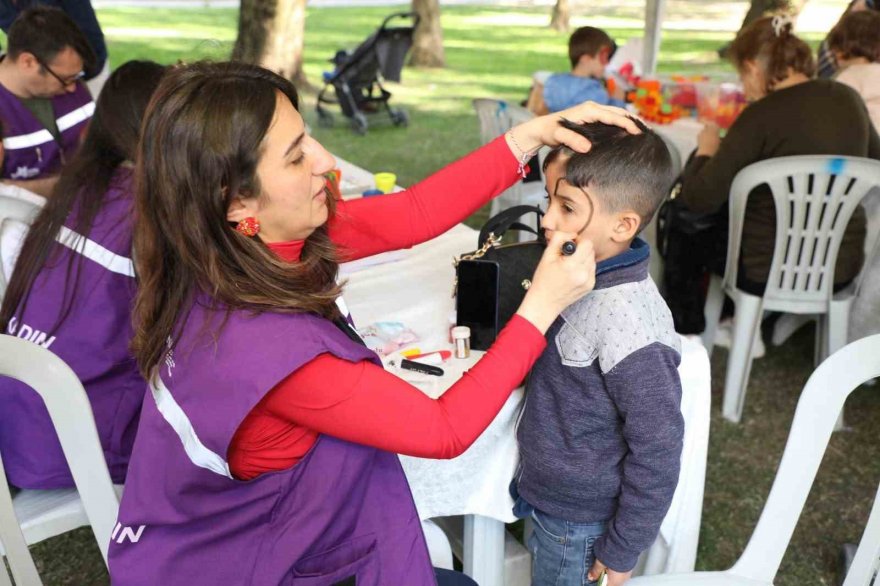 Kadın Emeği Pazarı el yapımı ürünleri Adanalılarla buluşturdu