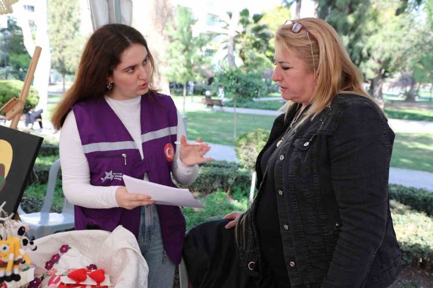 Kadın Emeği Pazarı el yapımı ürünleri Adanalılarla buluşturdu