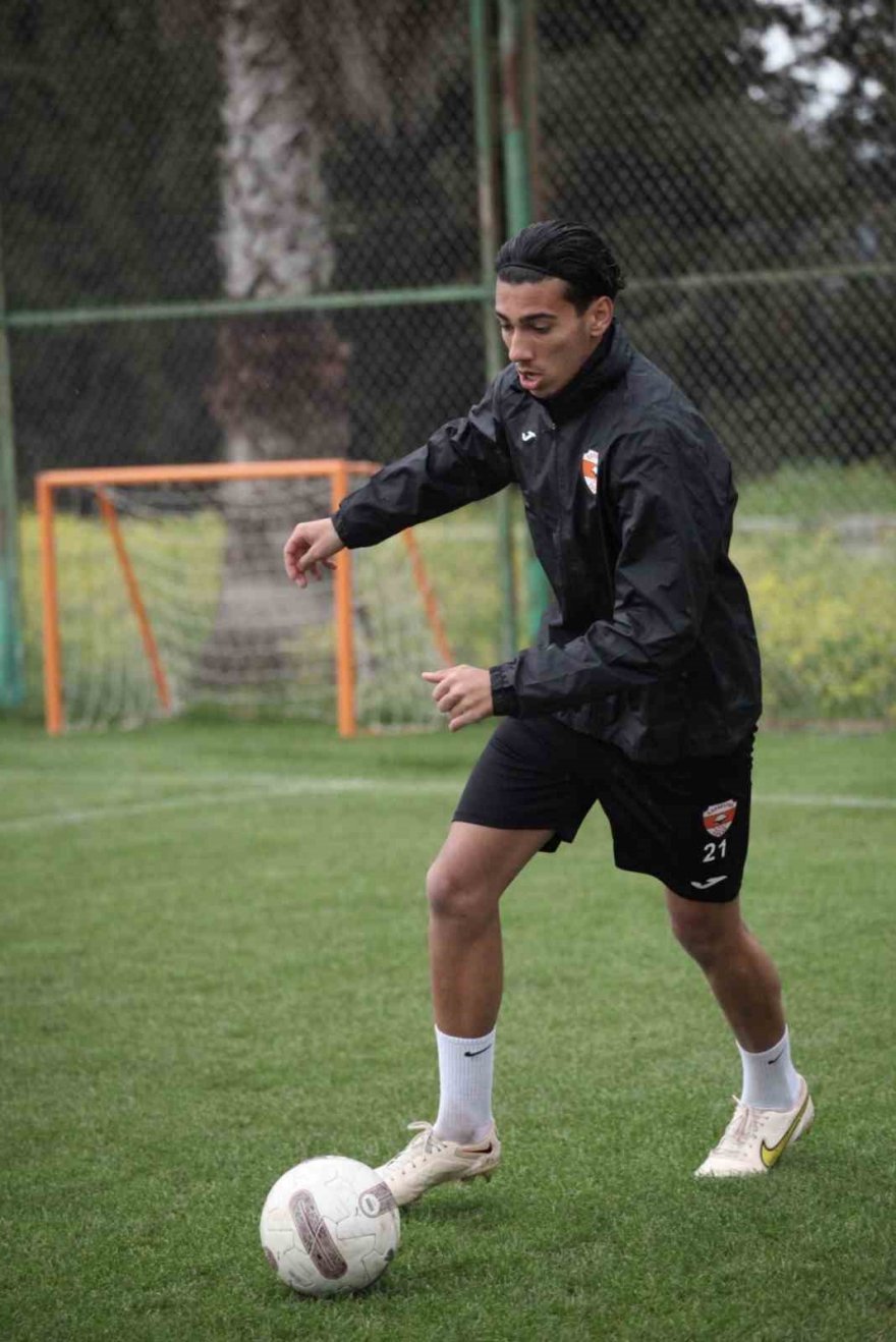 Adanaspor, Ümraniyespor maçı hazırlıklarını tamamladı