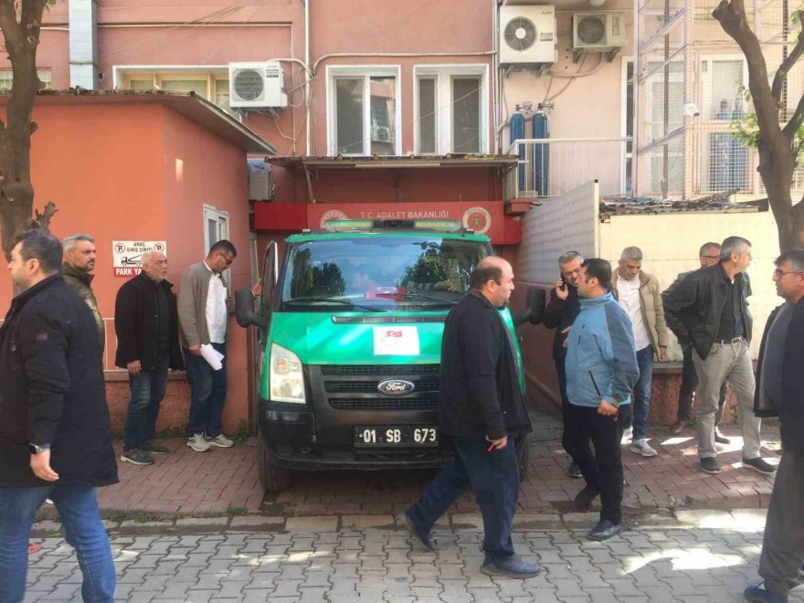 1 aylık hamile gelin trafik kazasında hayatını kaybetti