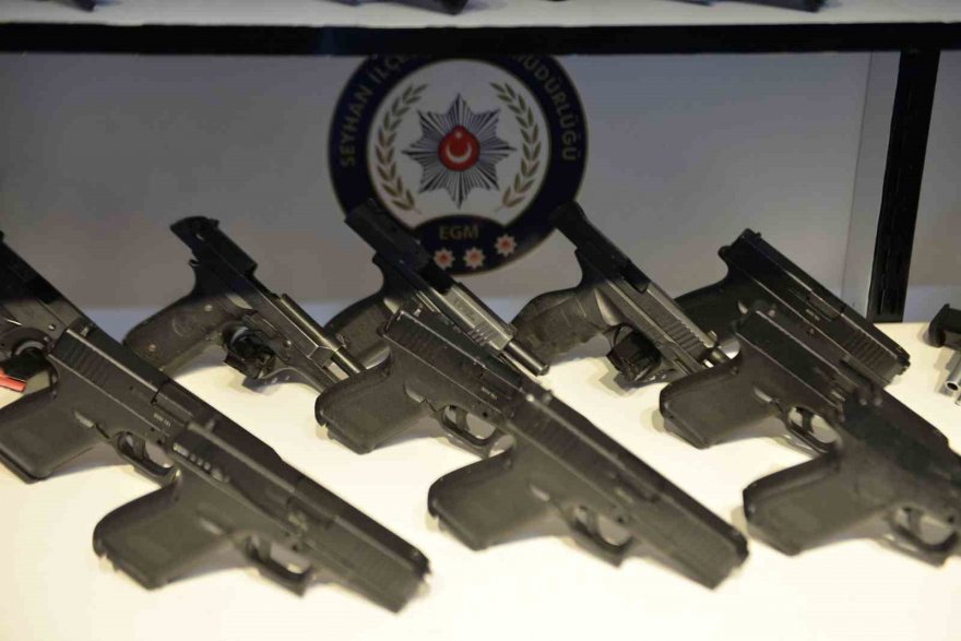 Seyhan polisi 80 ruhsatsız silah ele geçirdi