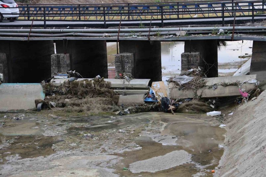 Yeni temizlenen kanallar yine kirletildi