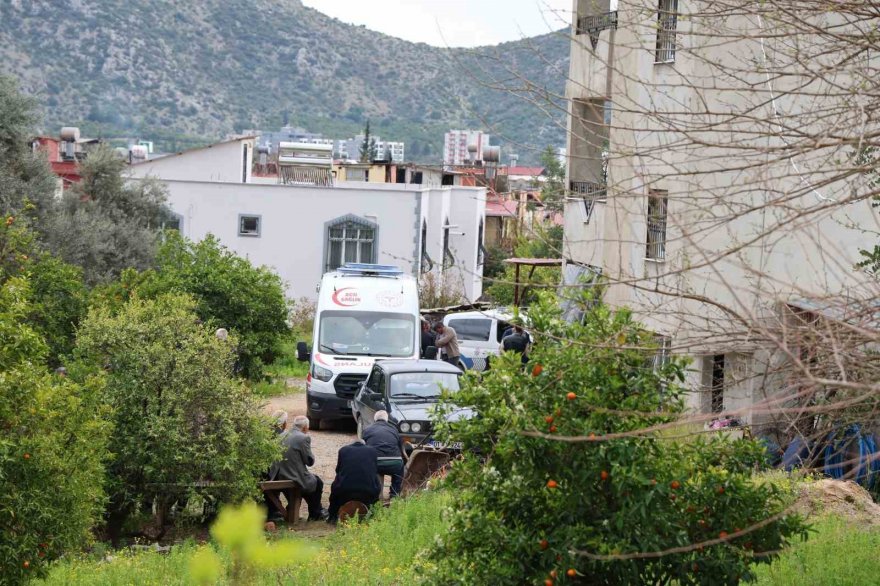 Kocası öldürülmüş halde bulunan kadın çocuğuyla birlikte firar