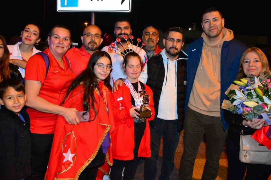 Down Sendromlu Selin Naz, dünya şampiyonu oldu