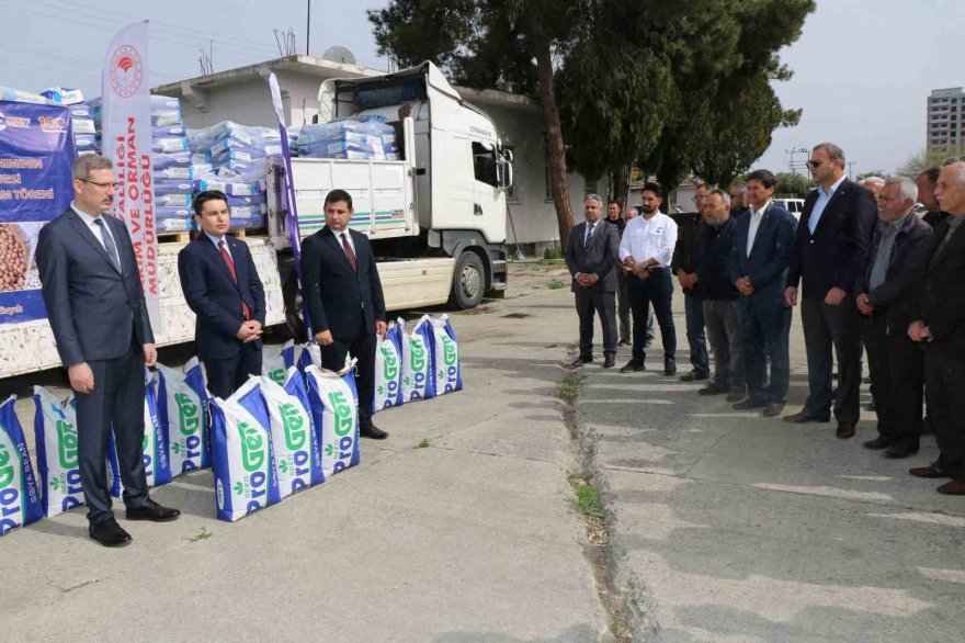 Adana’da 22 ton soya tohumu dağıtıldı