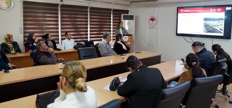 Adana’dan Rusya’ya ihracat yapanlara eğitim verildi