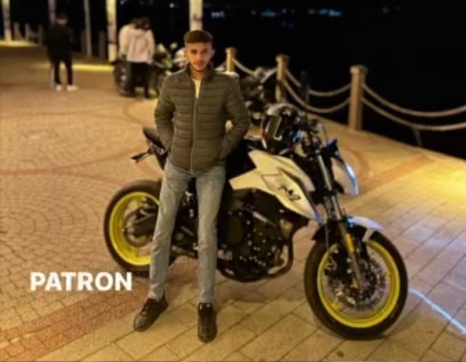 Adana’da feci kaza... Kontrolden çıkan motosiklet kaldırıma çarpıp sürüklendi: 2 ölü