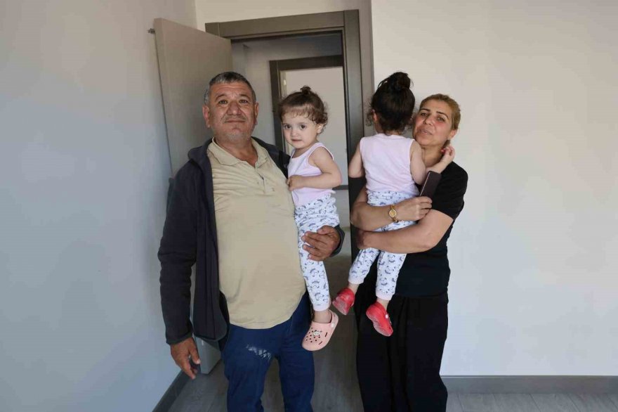 516 deprem konutu hak sahiplerine teslim edildi