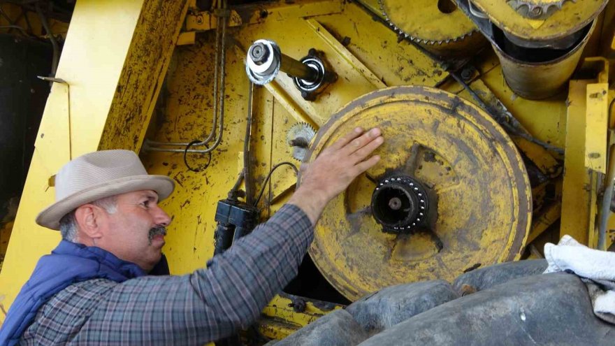 Buğday hasadı öncesi biçerdöverler hazırlanıyor