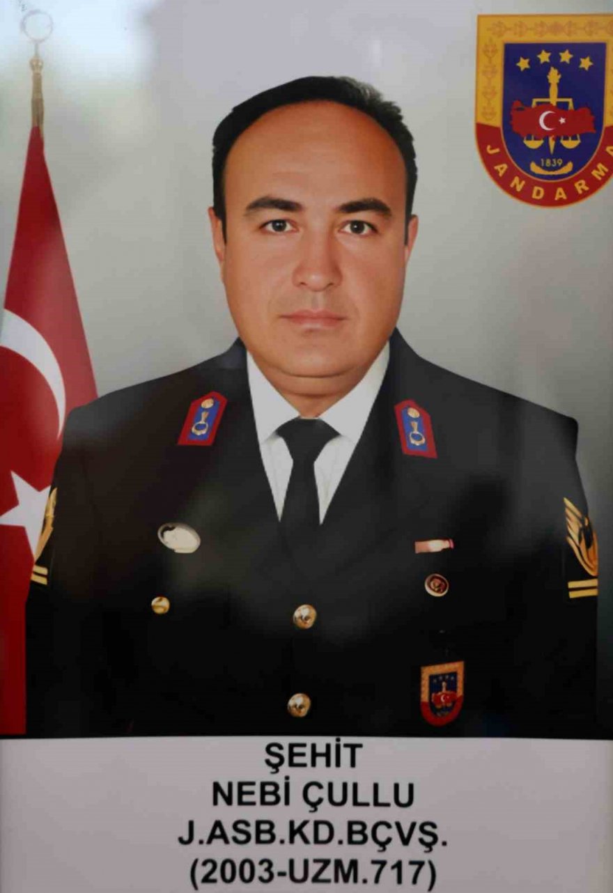 Adanalı Şehit Nebi Çullu gözyaşları içinde toprağa verildi