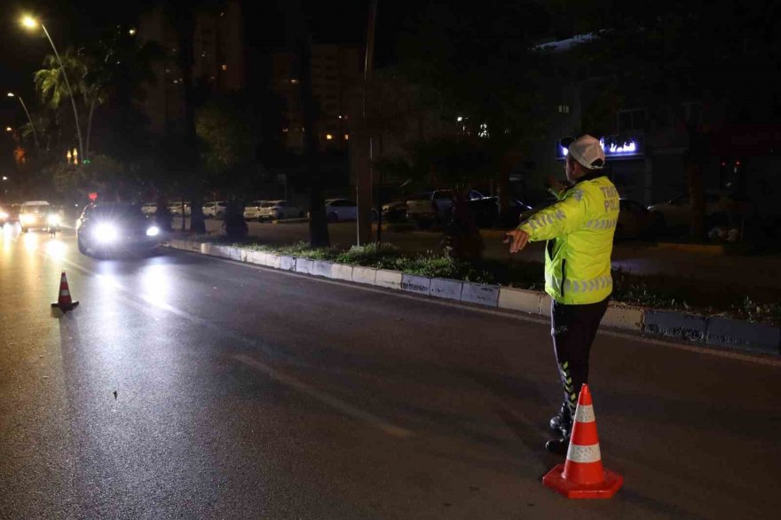 Adana’da bin 664 polis ile “Huzur ve Güven” uygulaması