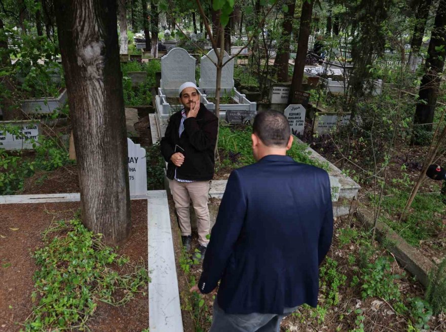Adana’da mezarlıkta ‘Sahte hoca’ denetimi