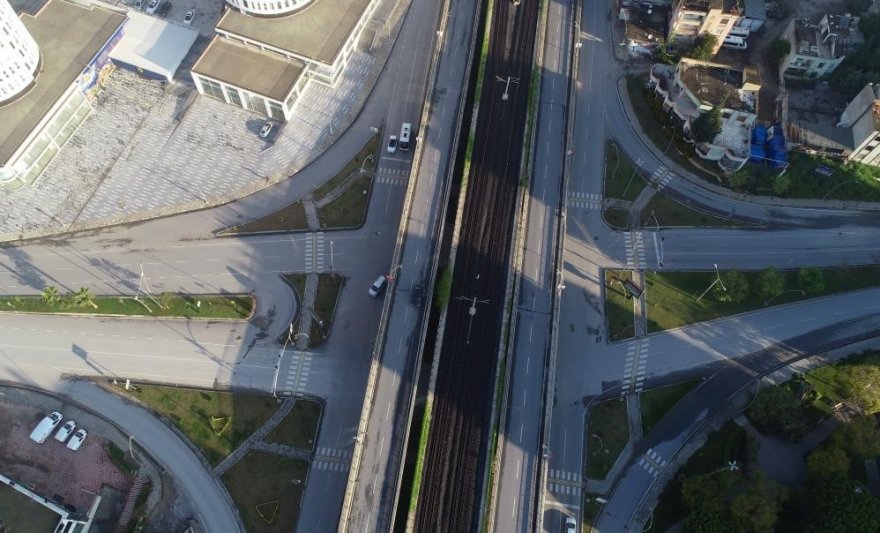 Adana bayram nedeniyle hayalet şehre döndü