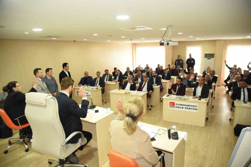 Ceyhan Belediye Meclisi ilk toplantısını gerçekleştirdi